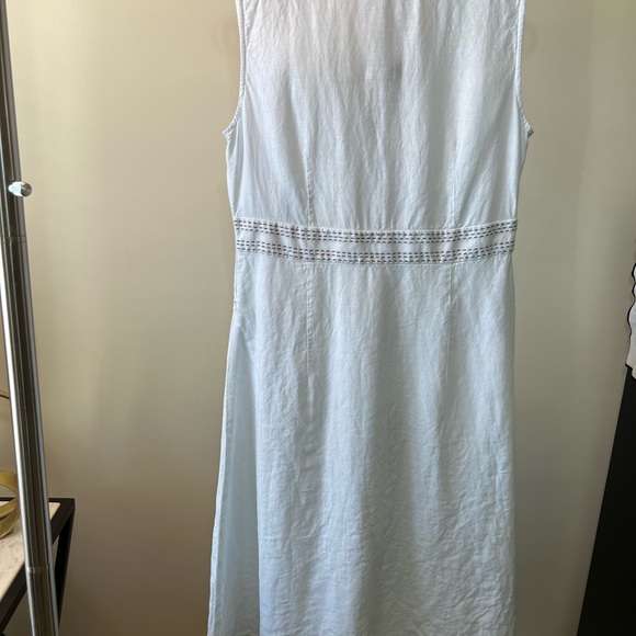 Eddie Bauer Linen Dress. - Picture 4 of 14